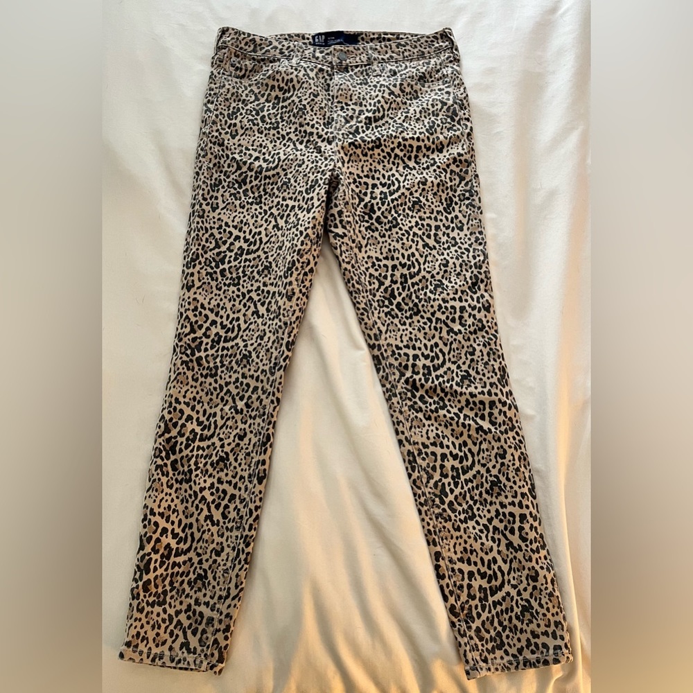 Gap High Rise Universal Leggings